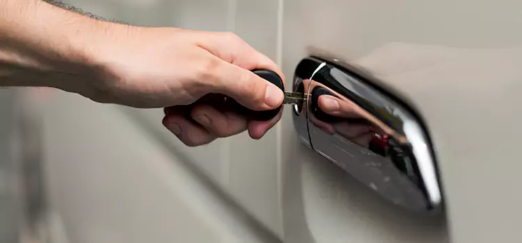 Why Choose Our Auto Locksmith Team in Minneapolis, MN?